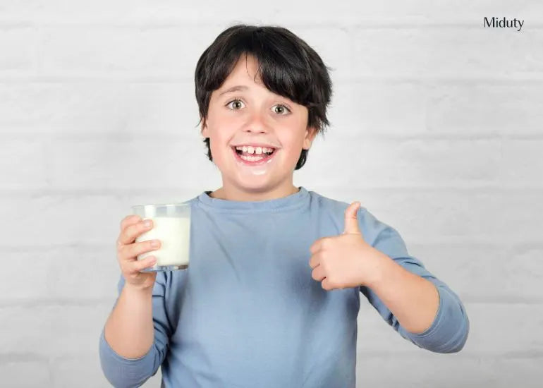 Plant-Based vs Whey Protein Powders for Kids: Which is Better?