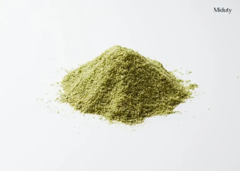 The Ultimate Guide to Moringa Powder: Uses, Benefits, and Side Effects
