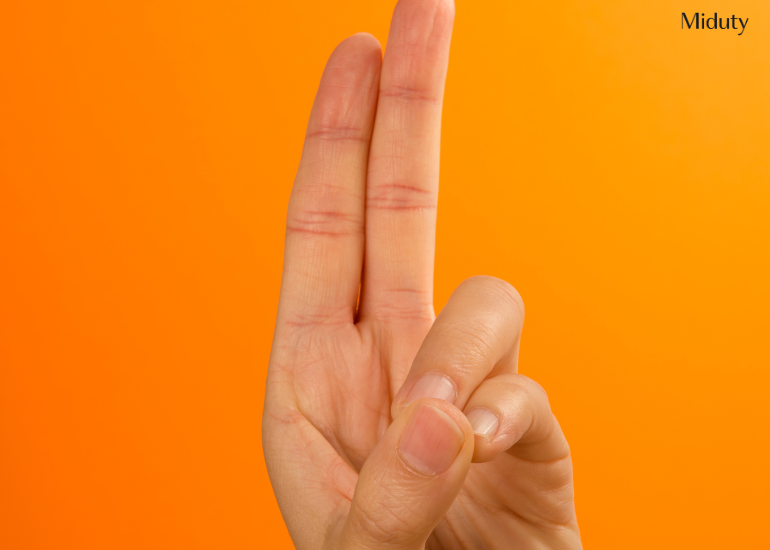 Prana Mudra: Benefits, Side Effects and How It Helps In Eye Health, Weight Gain, and Hair Growth
